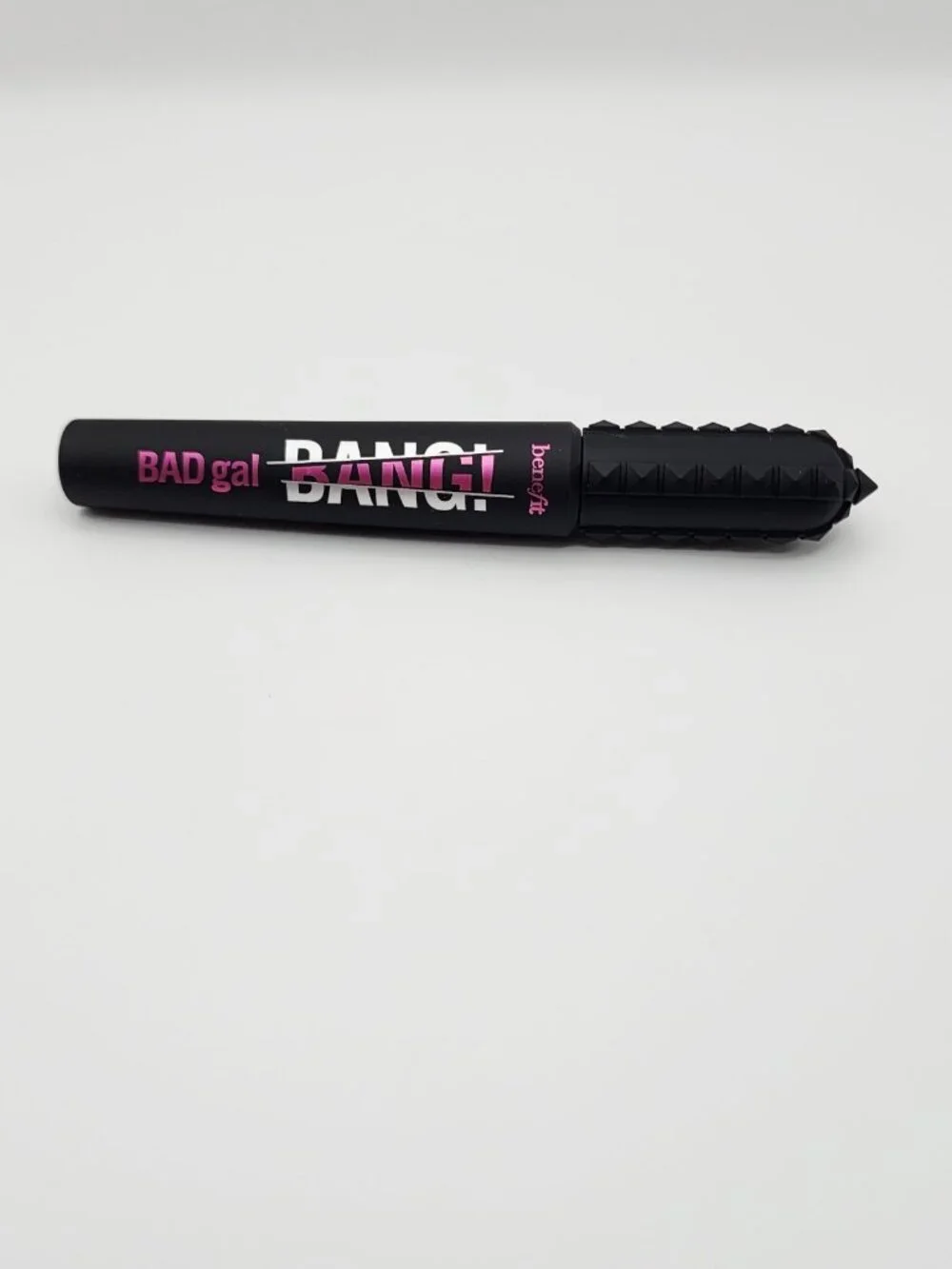 Benefit brand cosmeticsmodel